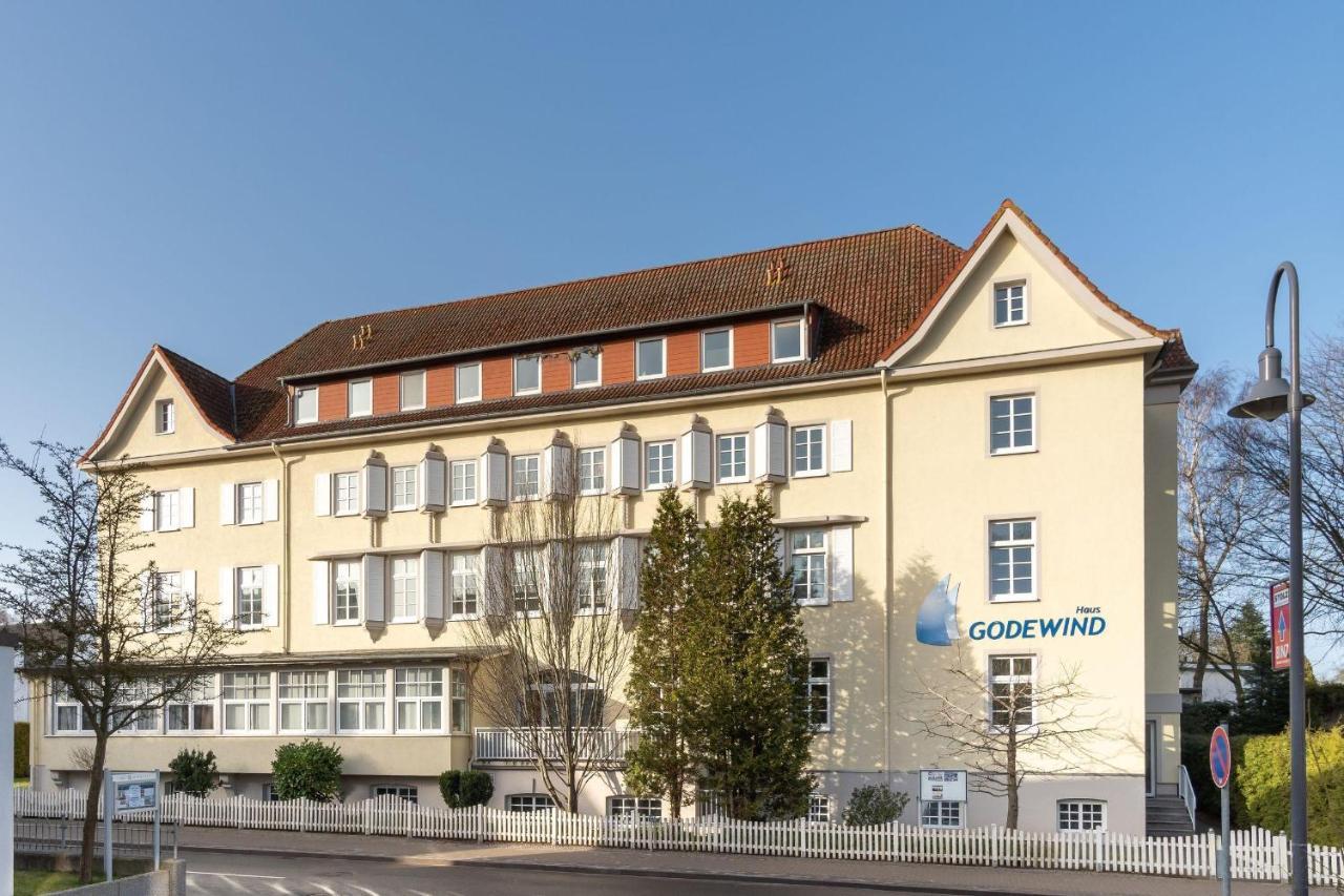 Apartment Haus Godewind Typ 4 *